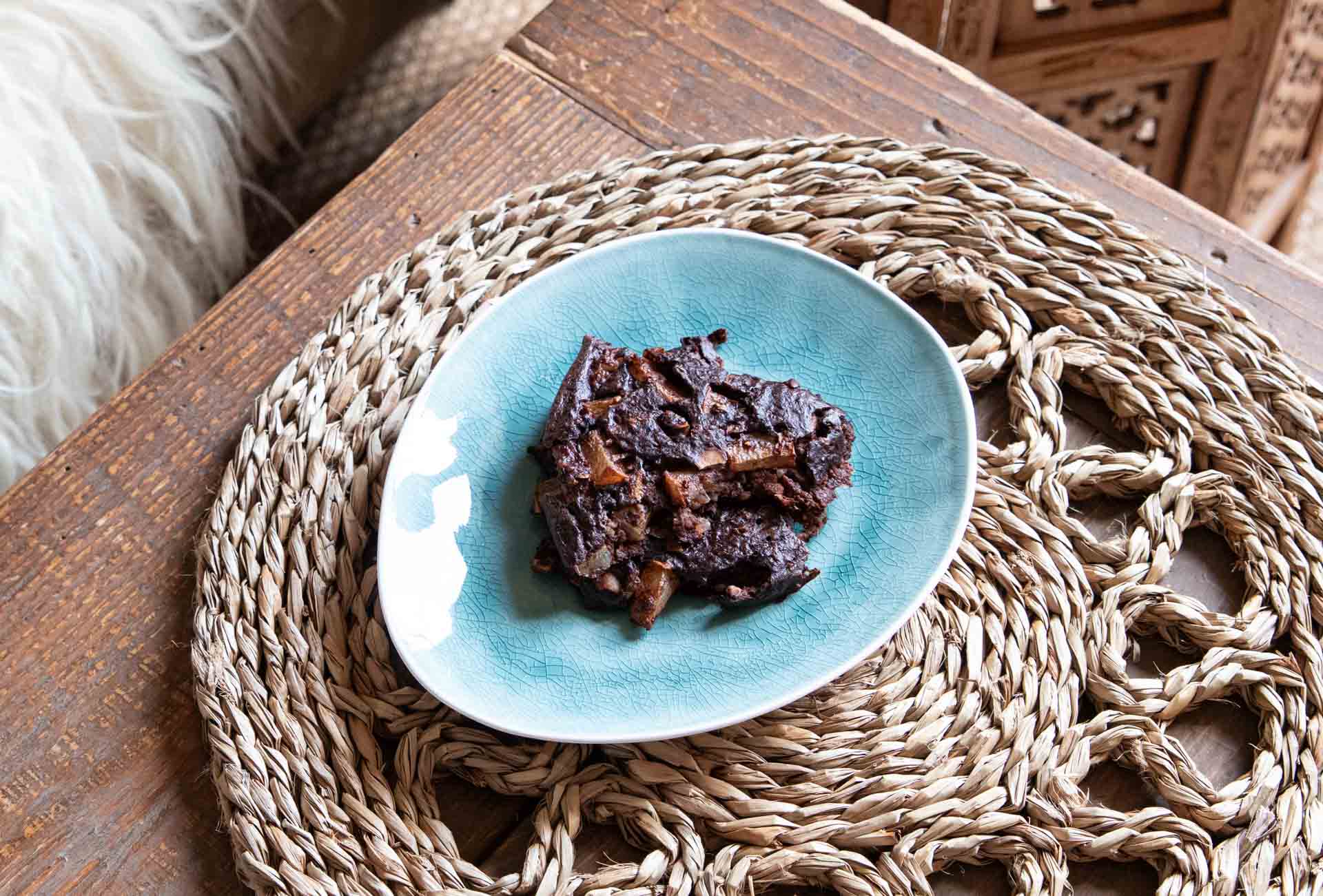 Makrofreundliches Baked Oatmeal Schoko-Birne, Frühstück mit Schokolade und Birne zum abnehmen.